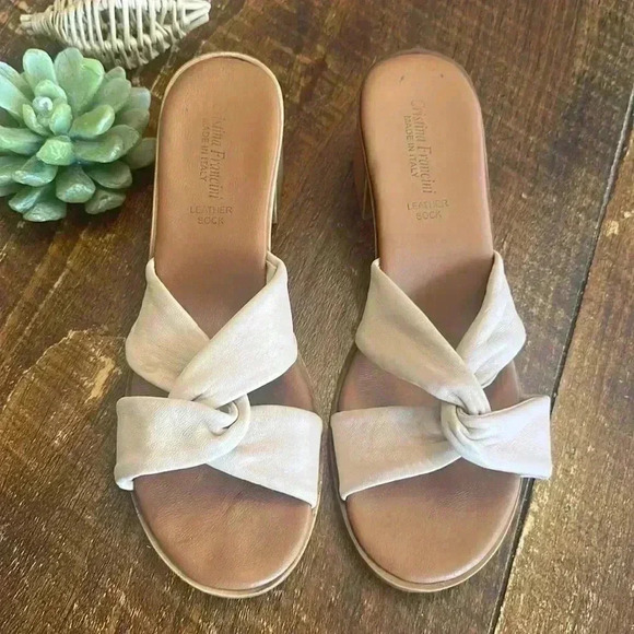 Cristina Francini | Leather Twist Block Heel Slip on Sandal - Picture 2 of 7